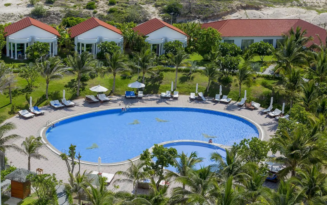 Dessole Beach Resort Nha Trang Mieu Ong 4*,