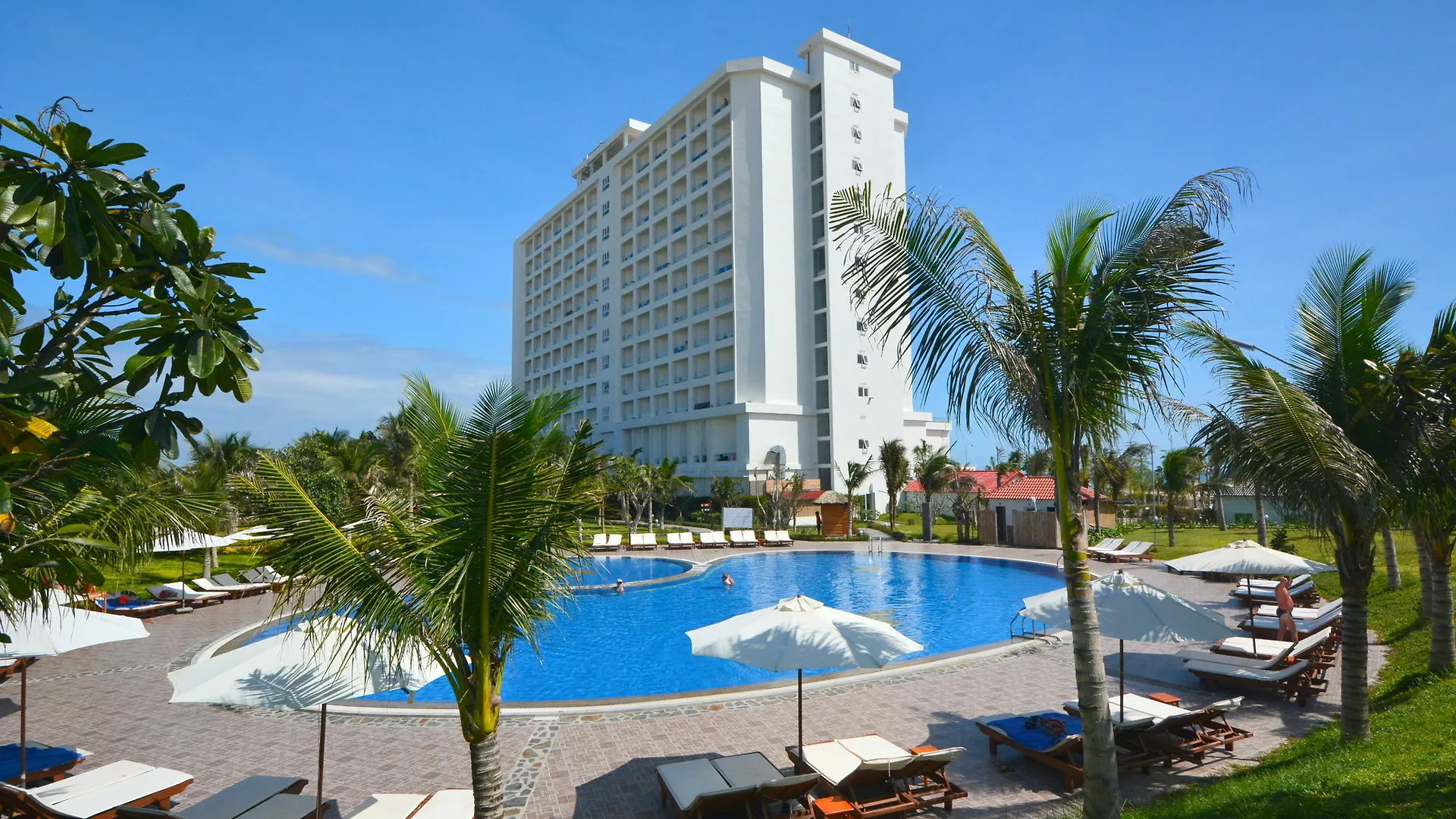Dessole Beach Resort Nha Trang Mieu Ong 4*,  Vietnam