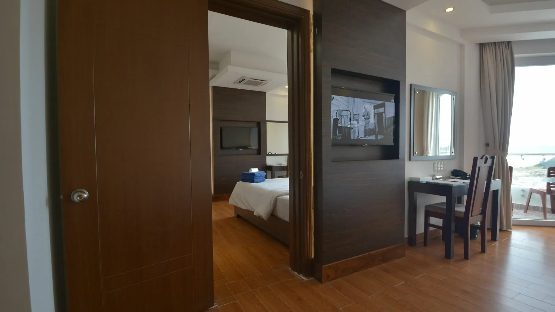 Dessole Beach Resort Nha Trang Mieu Ong 4*,  Vietnam