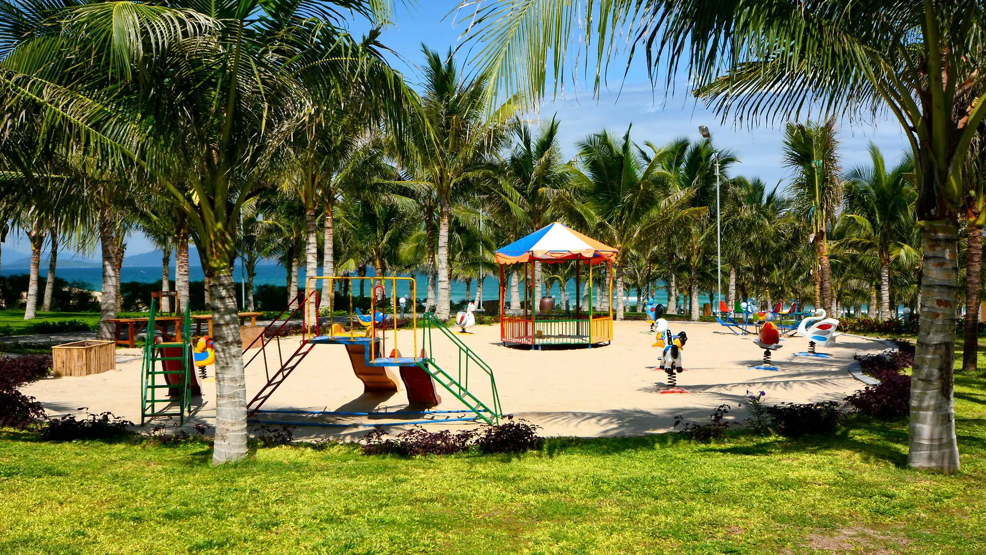 Dessole Beach Resort Nha Trang Mieu Ong Vietnam